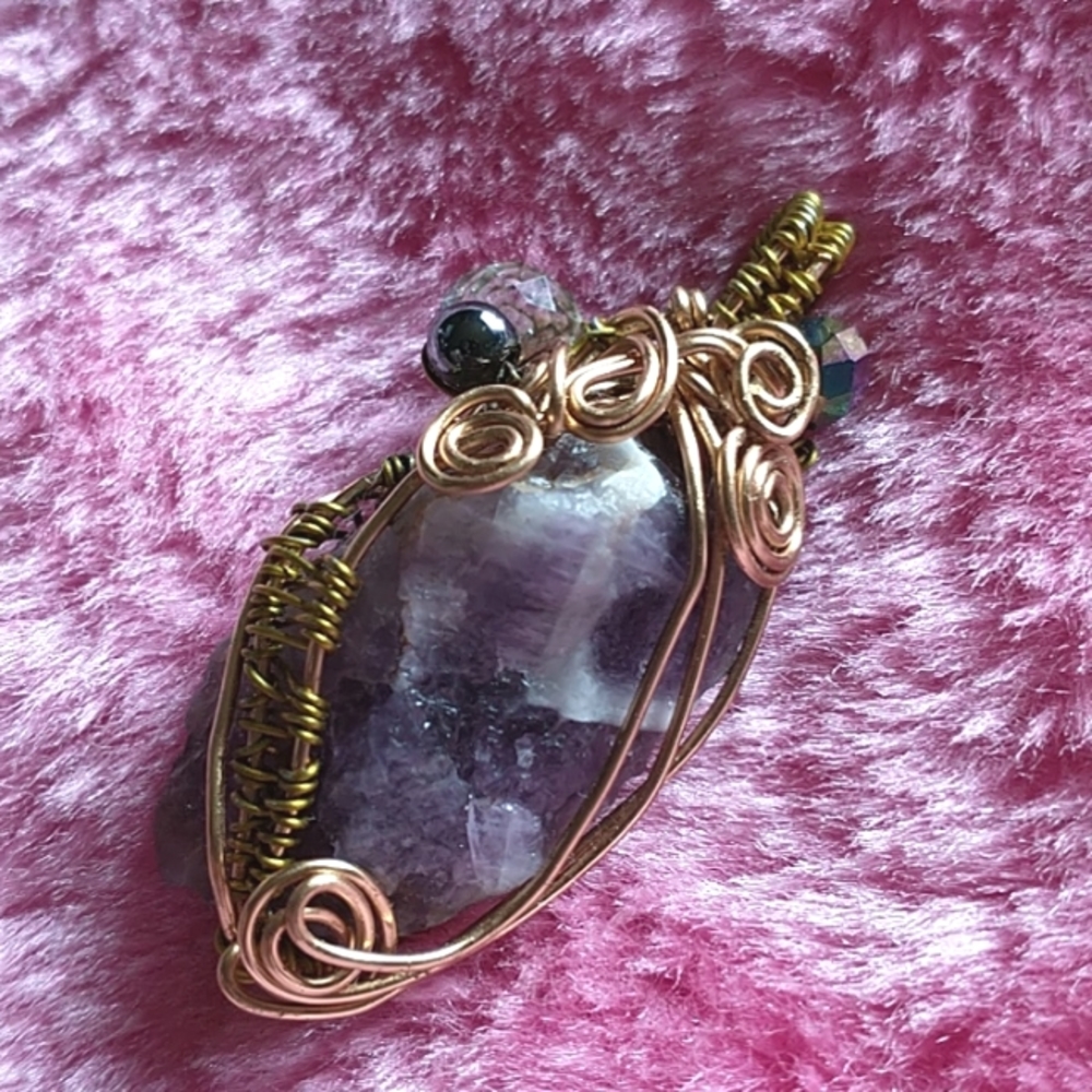 NWT Beautiful Hand Wire Wrapped Thunder Bay Amethyst Pendant